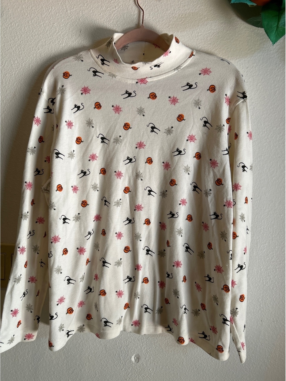 Bobbie Brooks Women's Halloween Print Long Sleeve Turtleneck Shirt